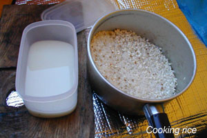 Cooking rice. togijiru:keeping clouded water for washing. Rice added some wheat and buckwheat